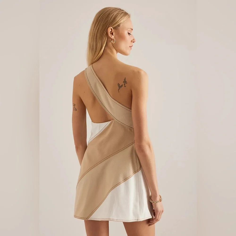 Significant Other Saskia One-Shoulder Mini Dress in Beige & White Size 4 NWT - Picture 3 of 8